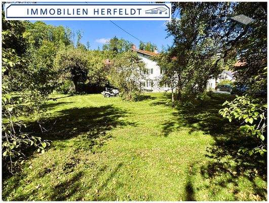 Sehr schönes Baugrundstück