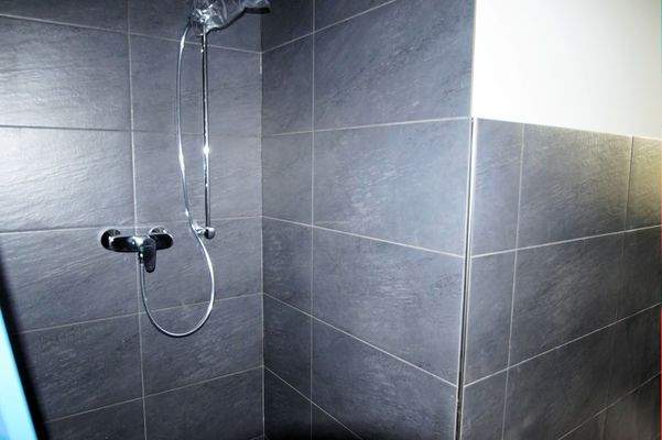 W3-Dusche.jpg