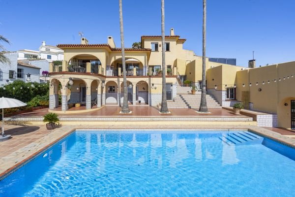 Photo: Villa in Estepona