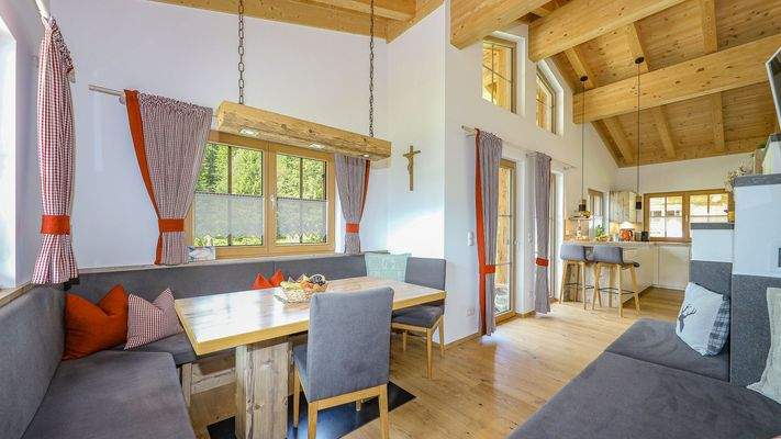 KITZIMMO-Zwei Luxuschalets mit Panoramablick in Top-Ruhelage kaufen - Immobilien Steinberg Tirol.