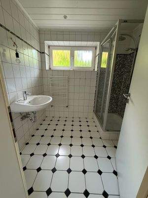 Badezimmer Souterrain.jpeg