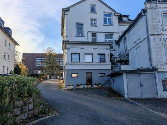 Zuwegung Straße vom Objekt