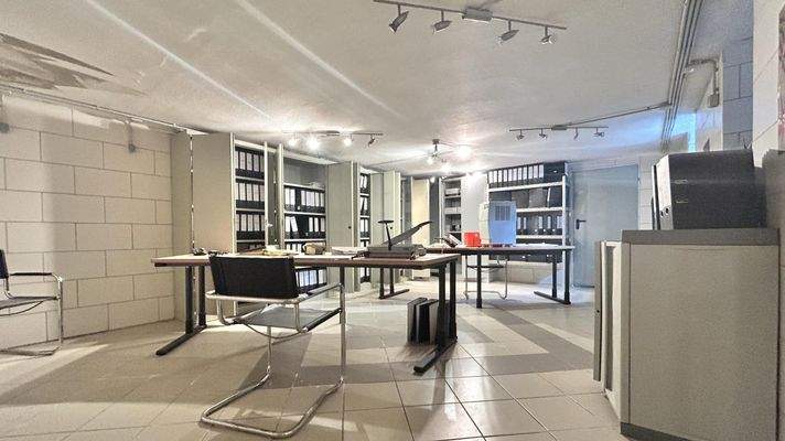 Büro/Archiv im Keller