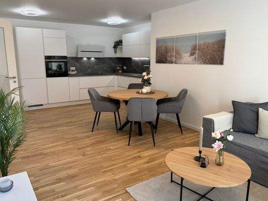 Wohn- & Essbereich (Musterwohnung)