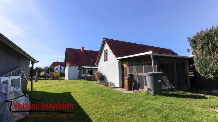 Nebengelass und Haupthaus