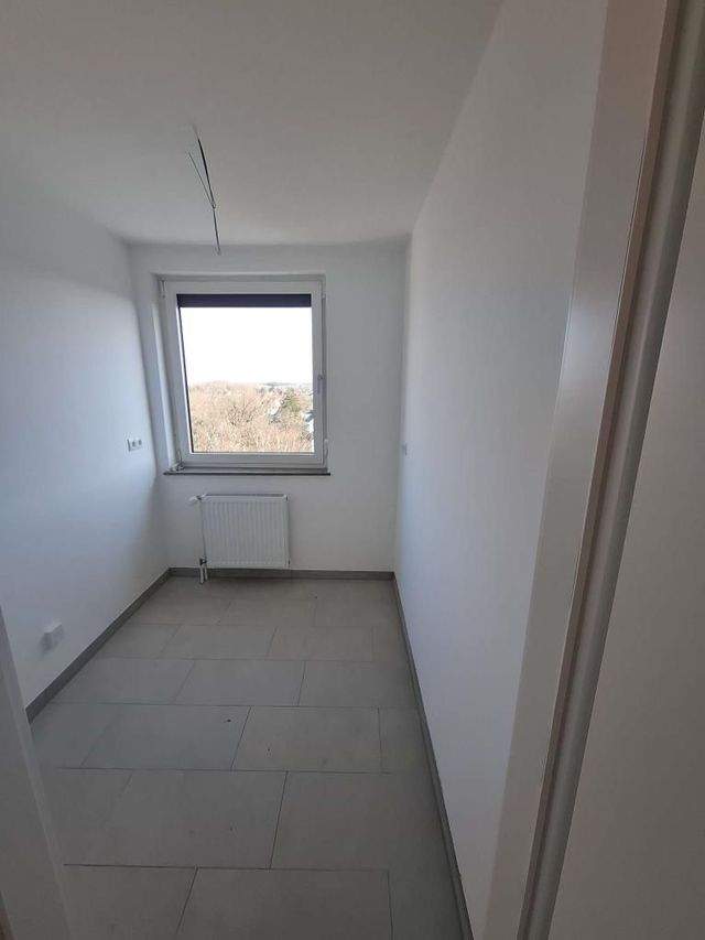 Wohnen wie im Neubau - Kernsanierte 2-Zimmer-Wohnung mit Balkon & Aufzug - Photo 2