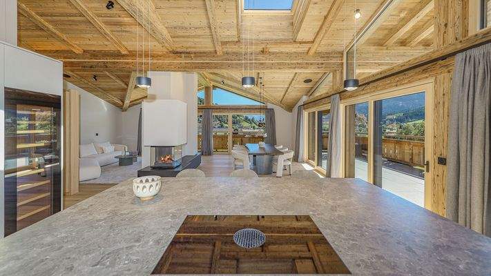 KITZIMMO-Luxuspenthouse sonniger Toplage mit Panorama-Ausblick - Immobilien Brixen.