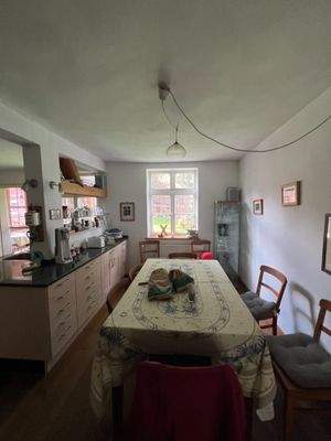 Esstisch in der Wohnküche