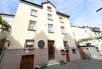 Hausansicht von vorne