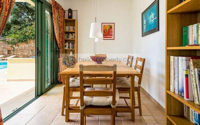 3afe2c57a0244b9da05bfe8faf6e5c1d-original