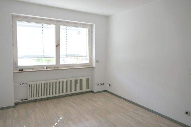 Stilvolle 3-Zimmer-Wohnung in Nord-Ost mit Garten - Photo 1