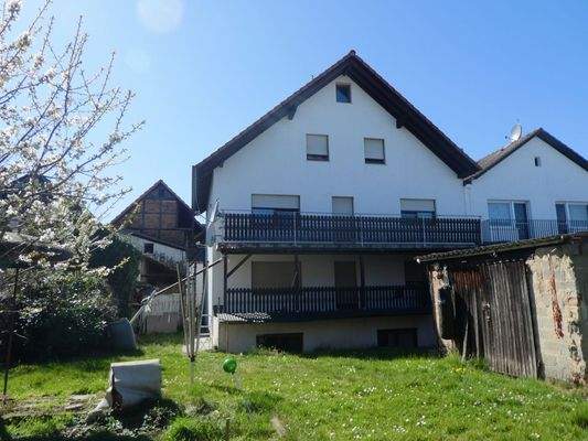 Rückansicht und Garten