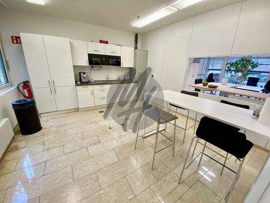 INFOS UNTER: 06171-586000