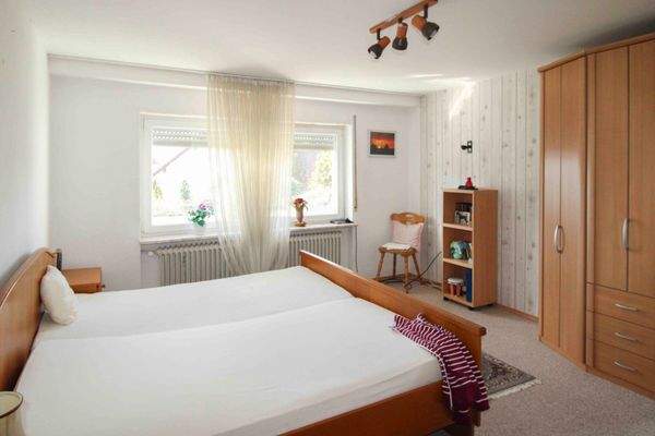 Schlafzimmer Nr.1 UG