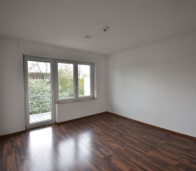 3 Zimmer Wohnung in Krefeld (Kempener Feld/Baakeshof)