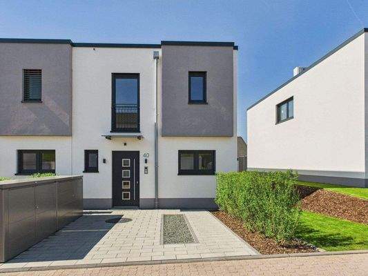 Tagansicht Eingang - 3.jpg