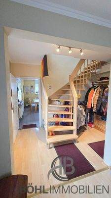 Eingangsbereich kleiner Flur Aufgang links