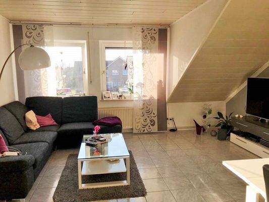 Wohnraum Wohnung OG Haus rechts