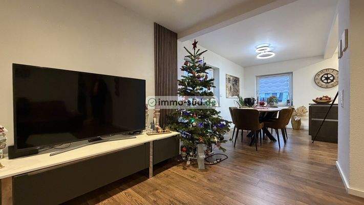 Hauptwohnung Wohn- Essbeereich