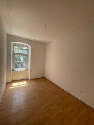 c68bdf06-80bd-46d0-95a8-0f115703ff55