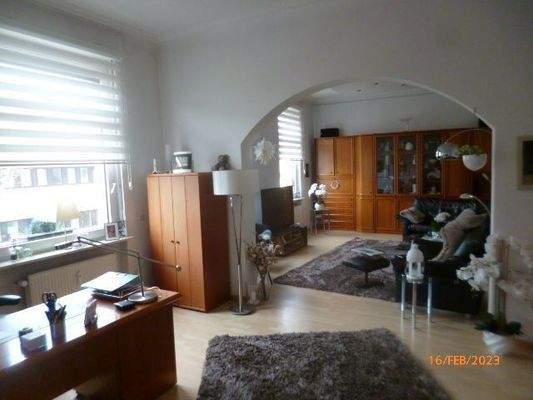 geräumiger Wohnbereich