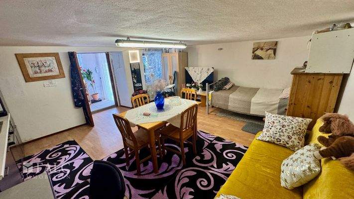 WE 2: Wohnzimm./Schlafzimm.