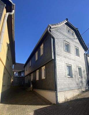 Hauszugang- Blick in den  Innenhof/Scheune