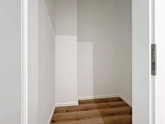 M025-2025_Abstellraum_Garderobe