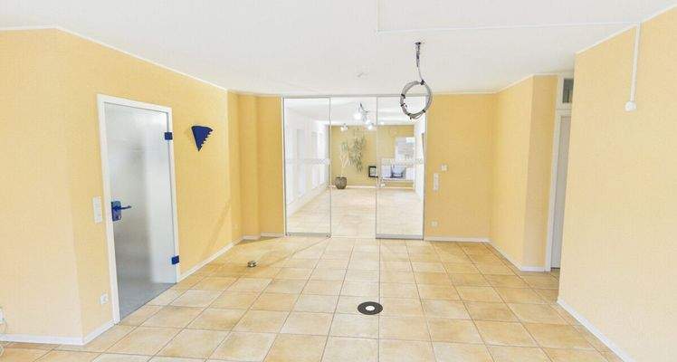 Blick von Büro 1 in Büro 2