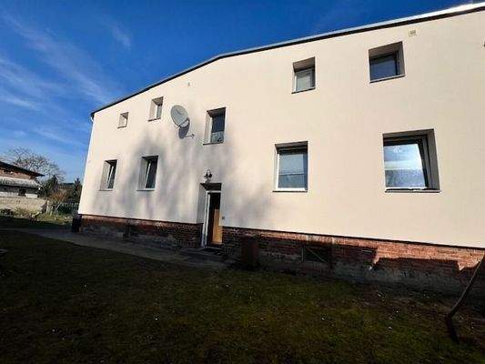 Außenansicht Eingang Rückseite