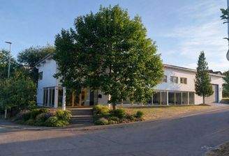 Wohn- und Geschäftshaus