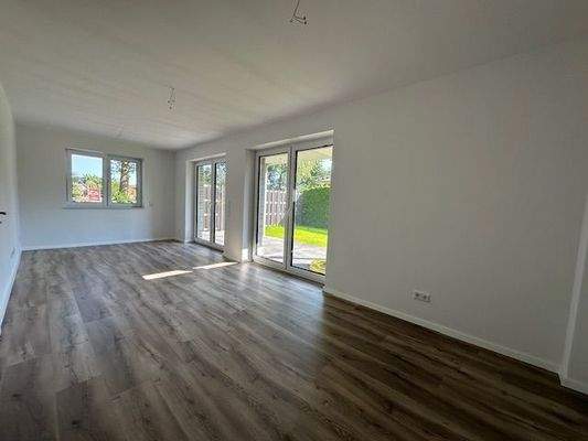 Wohn-Essbereich Whg EG vorne.jpg