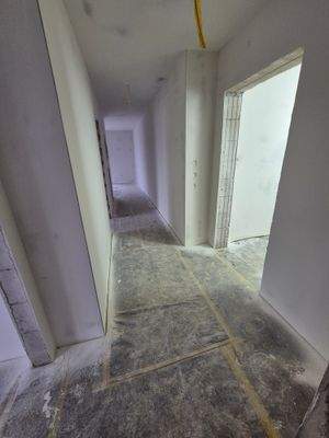 Flur 1. OG Whg. links