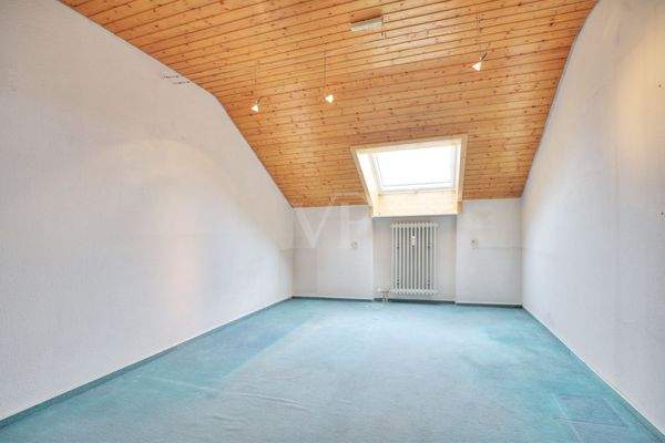 Kinderzimmer / Schlafzimmer / Büro