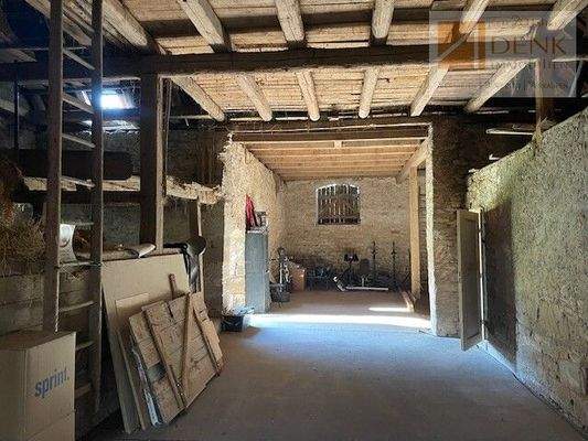 die Scheune innen, Bild 1