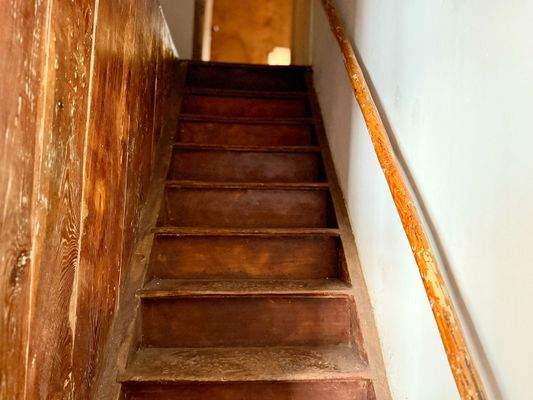 Treppe zum Spitzboden