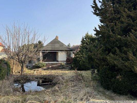 Rückseite des Hauses vom Garten aus gesehen