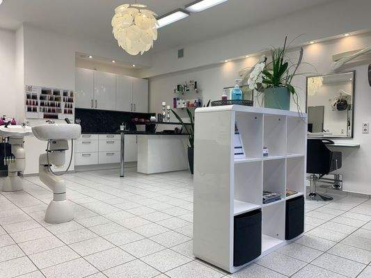 Ladenlokal - Friseursalon