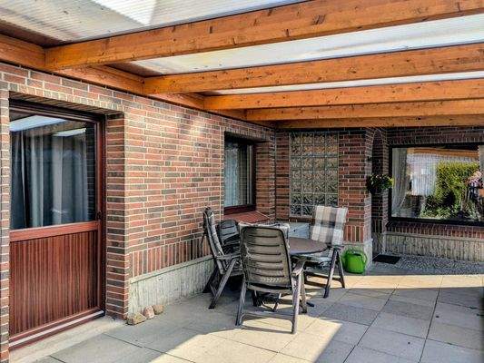 überdachte Terrasse ca. 2015