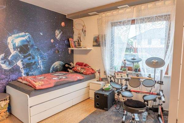 Einfamilienhaus Kind EG