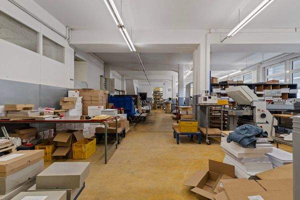 Gewerberaum Mittelstr. 8 