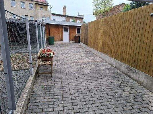 Zugang zur Werkstatt/Fahrradschuppen