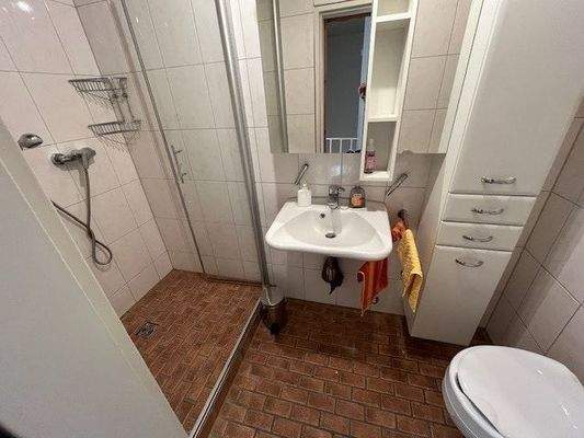 4. OG - Badezimmer mit Dusche