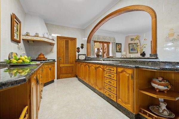 Einbauküche im mallorquinischen Stil