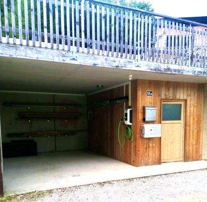 Komfortabler Doppelcarport.jpg