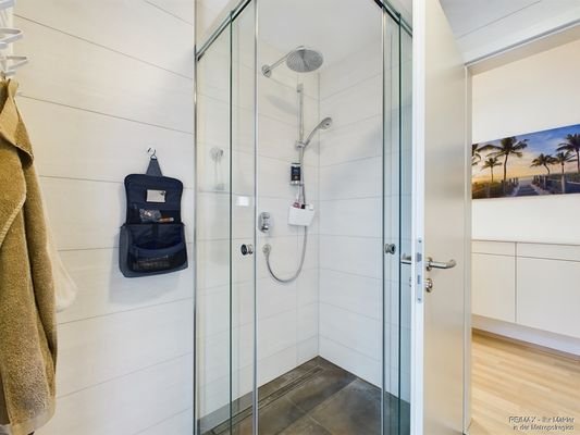 Dusche 1. OG