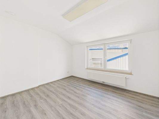 Behandlungsraum/Büro 2