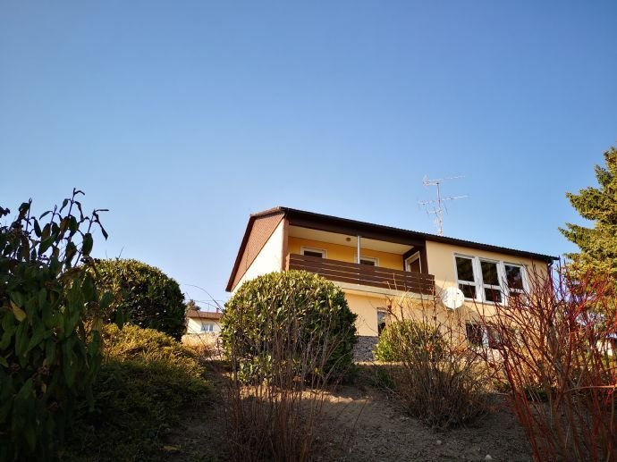 Zweifamilienhaus in Toplage von Lottstetten