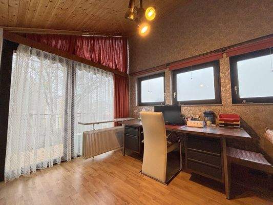 Arbeitszimmer (DG)