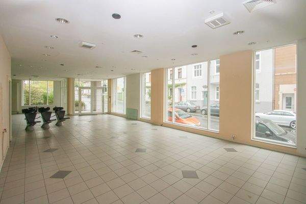 große Schaufensterfront